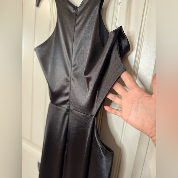 NEW w TAGS 🏷️ LULUS Elegant Black Satin Floor-Length Dress 🖤 (Size XL) - Picture 15 of 16